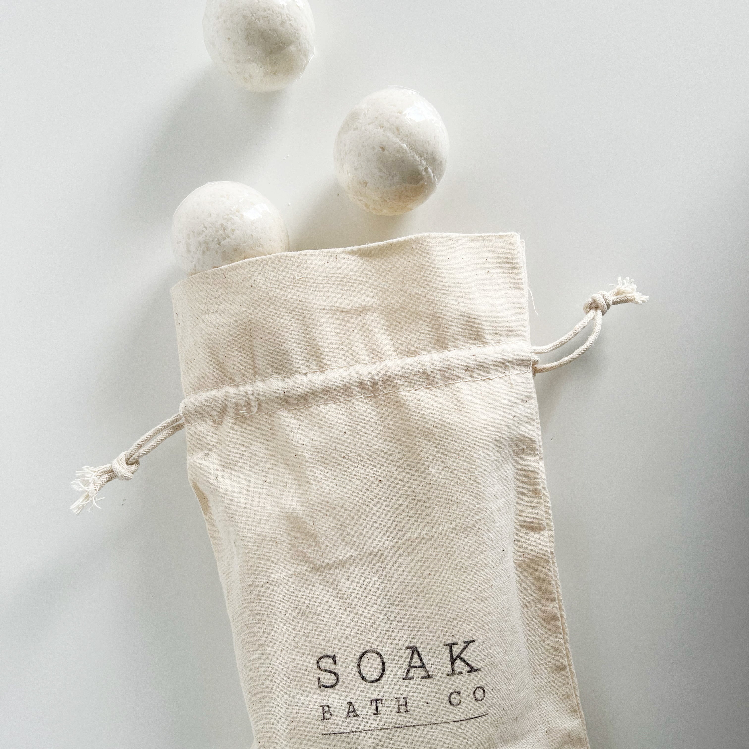 Mini Bath Bomb Bundle: 10 Mini Oatmeal, Milk + Honey Bath Bombs
