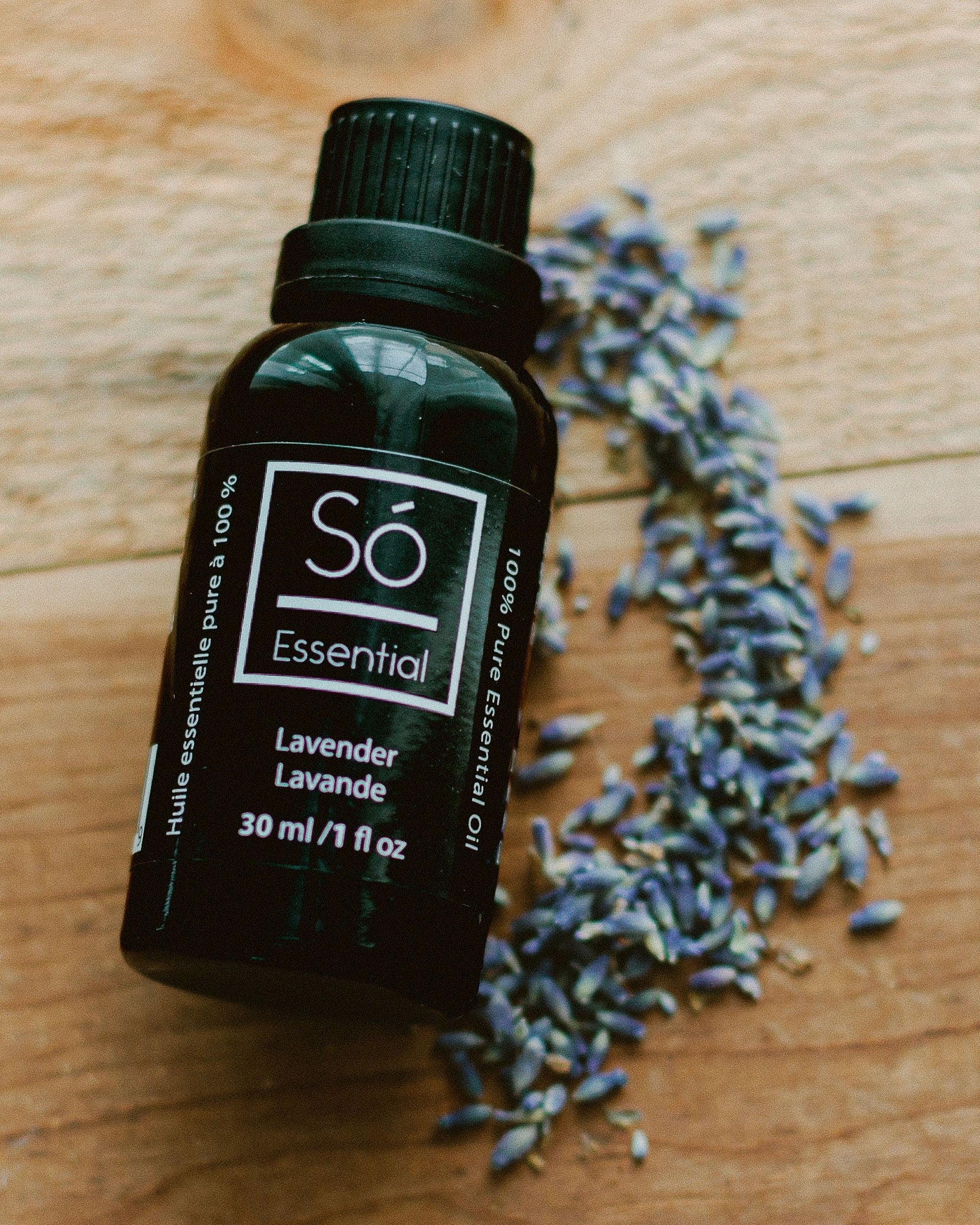 essential - 100% pure essential oil