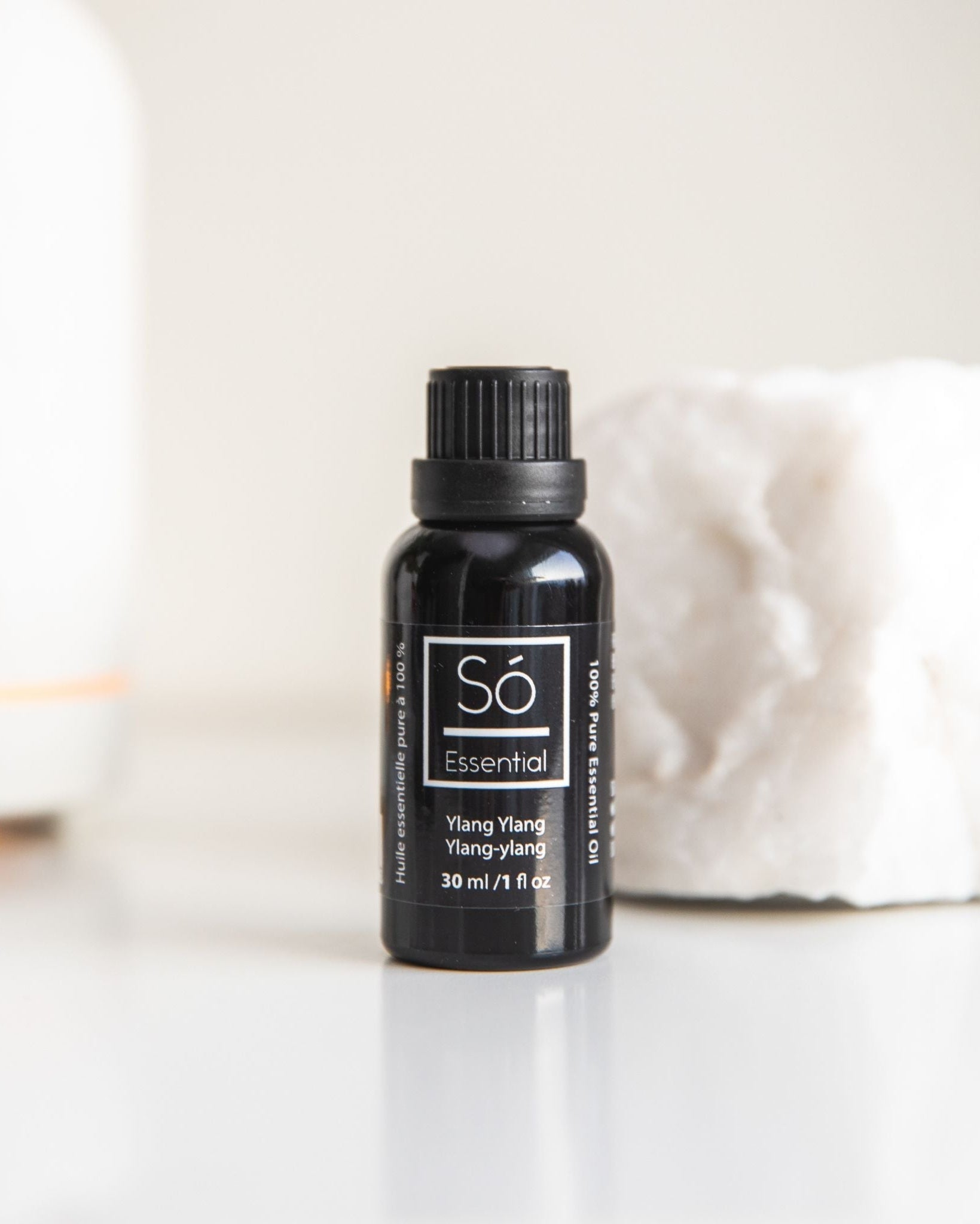 essential - 100% pure essential oil