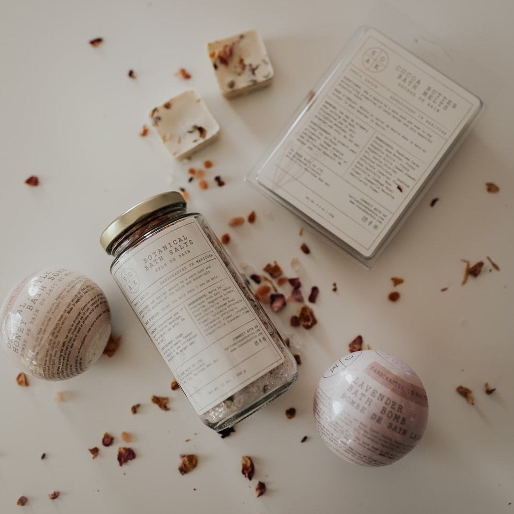 Bath Lover's Bundle: Bath Melt + Bath Salt + 2 Bath Bombs